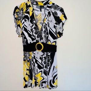 NEW DIRECTIONS YELLOW, BLACK, & WHITE BLOUSE